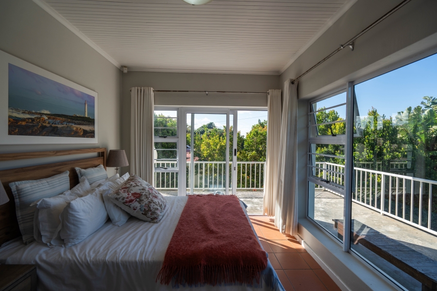 5 Bedroom Property for Sale in Kenton On Sea Eastern Cape